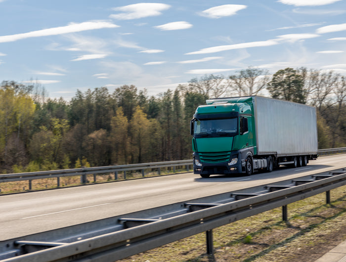 <h3>Track Vehicles, Assets & Fleets</h3>